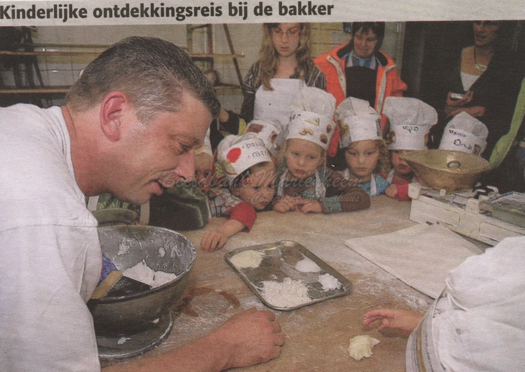 Eddy Veldkamp in de bakerij.jpg
