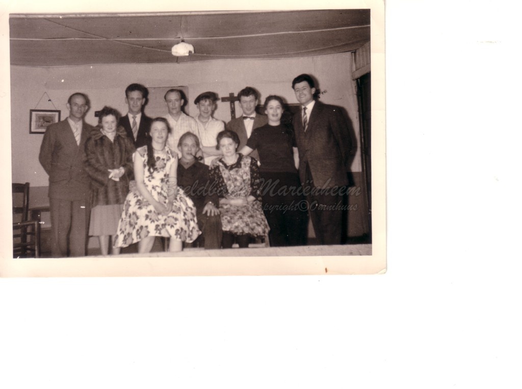 Toneelgroep rond 1960.jpg