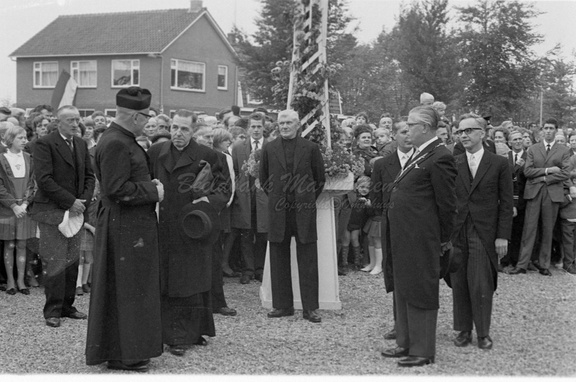 1965, aankomst pastoor andringa (4)