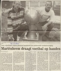 2000 krant juni voetbal kunstwerk
